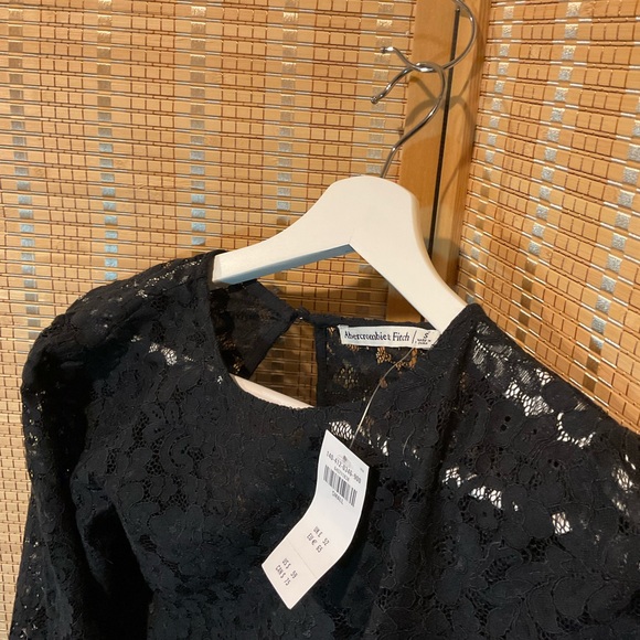 NWT Abercrombie & Fitch Navy Lace Blouse - Picture 2 of 4